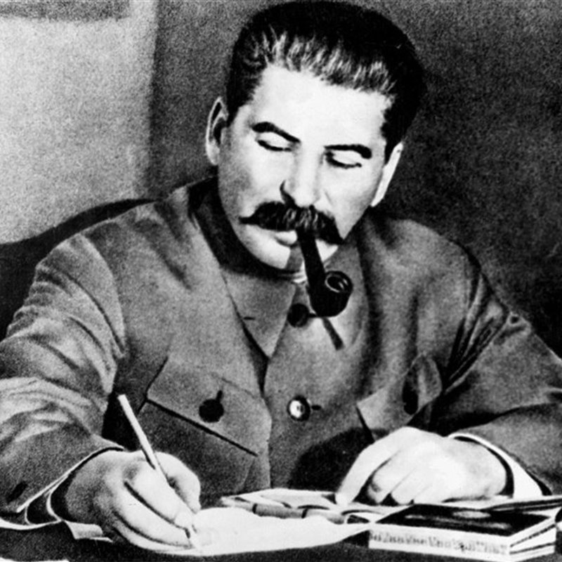 Stalin Russell La revolución rusa de 1917