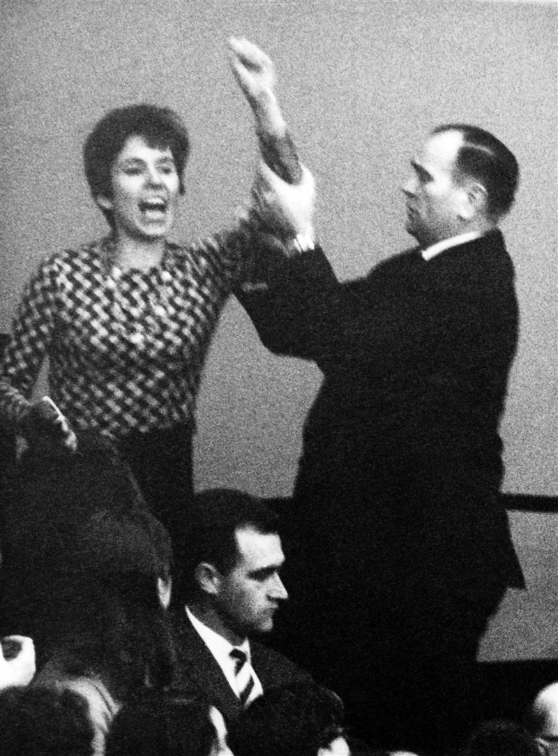Nazi hunter' Klarsfeld honored in Germany