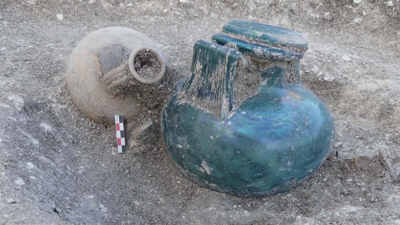 Descubren un sarcófago romano de hace 1.800 años en una necrópolis francesa