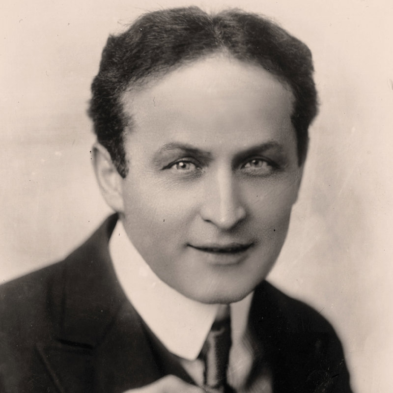 ¿Quién fue Harry Houdini? El mago que siempre escapaba