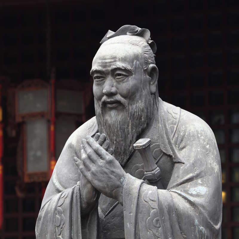 Estatua de Confucio