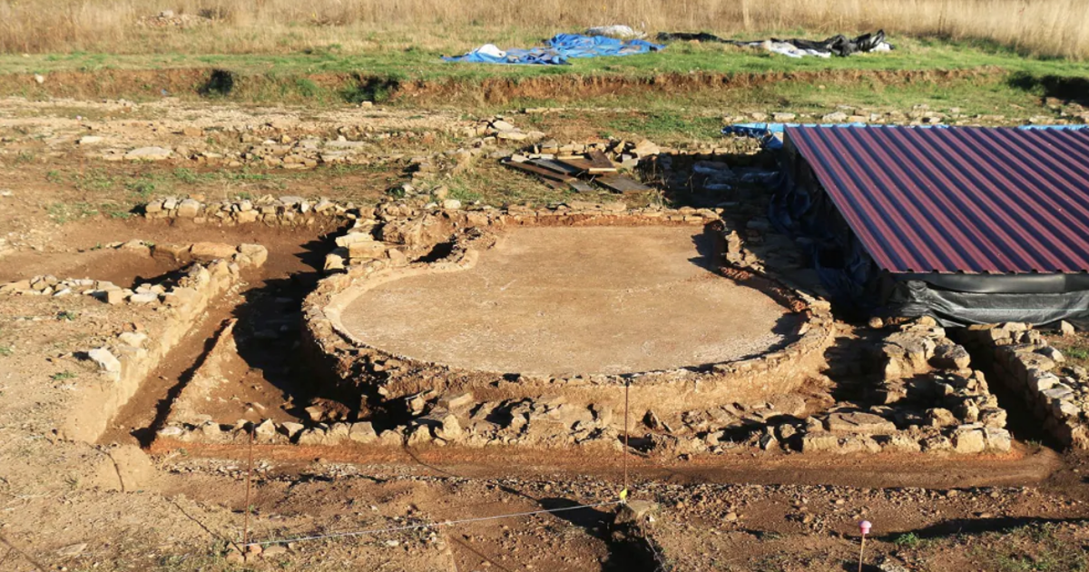  Descubren una suntuosa piscina de época romana en Huerta Varona