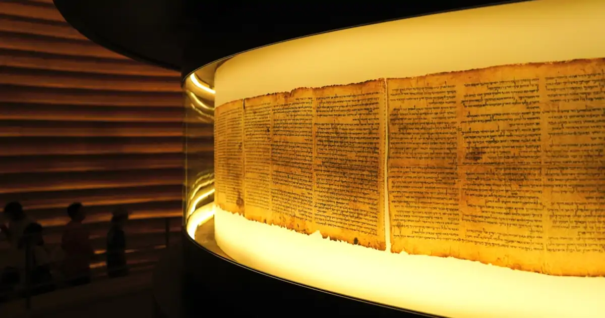 Los esenios, la misteriosa y apocalíptica secta judía que escribió los  Manuscritos del Mar Muerto