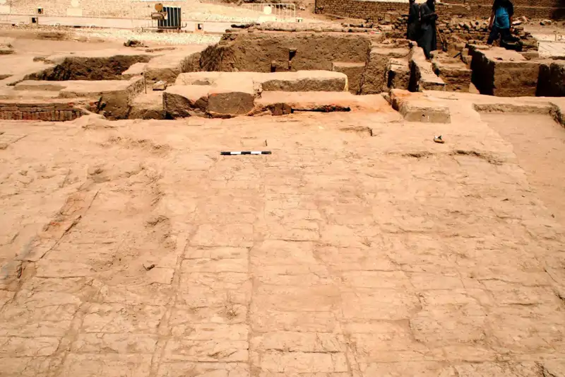 Los trabajos de restauración han sido llevados a cabo en colaboración con el Centro Franco-Egipcio para el Estudio de los Templos de Karnak.