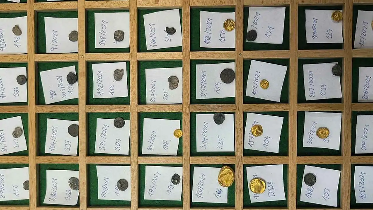 Descubren monedas celtas en un asentamiento de la República Checa