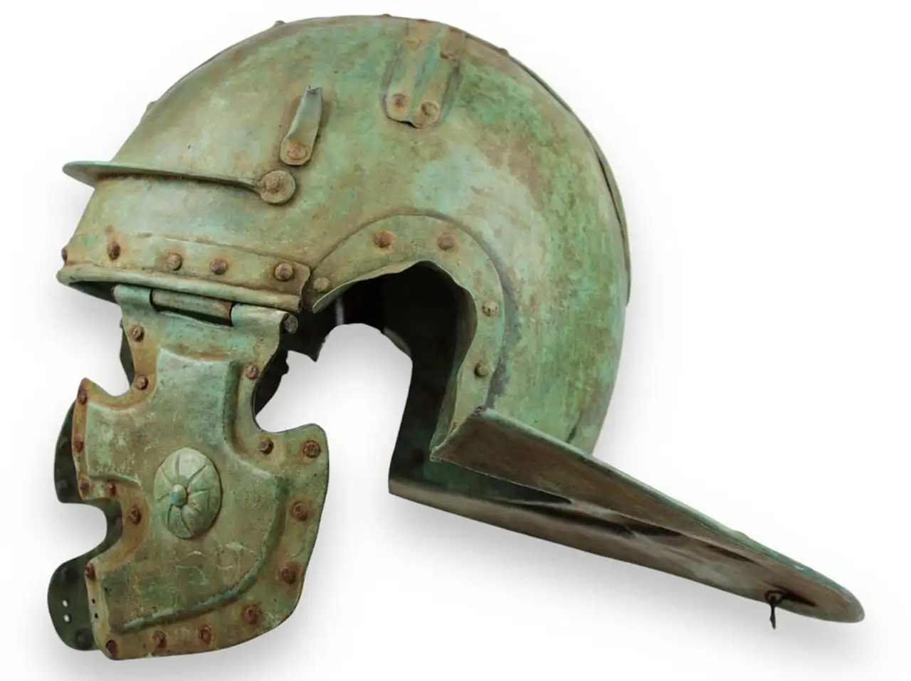 ¿Cómo acabó un casco de legionario romano en una subasta online en Estados Unidos?