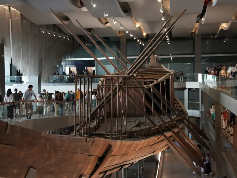 La barca solar de Keops, en el GEM