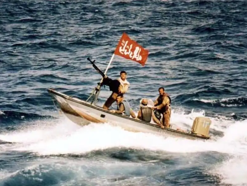 Small Boats of Iran in Taker war 4