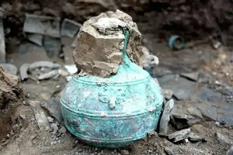 Journal of Archaeological Science : Ruru Chen